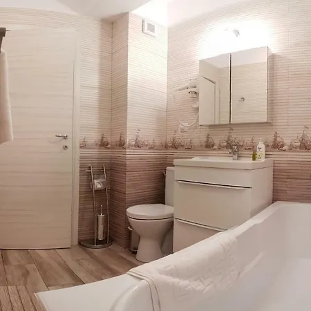 Ana Mamaia Nord Năvodari